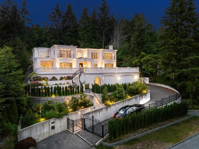 735 St. Andrews Road  West Vancouver, BC V7S 1V5