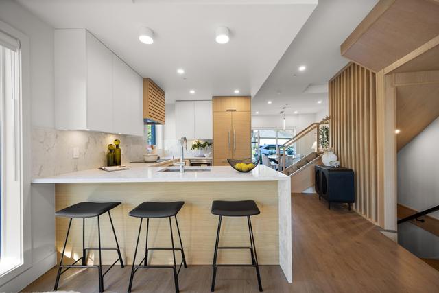 3114 Woodbine Drive  North Vancouver, BC V7R 2V9