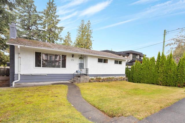 692 Blue Mountain Street  Coquitlam, BC V3J 4R9