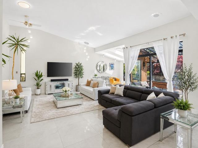 2940 Dresden Way  North Vancouver, BC V7H 1P6