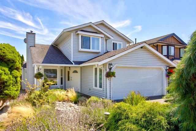 2734 Westlake Drive Coquitlam, BC V3C 5J7