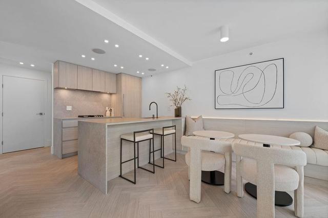 2206-1438 Richards Street  Vancouver, BC V6Z 3B8