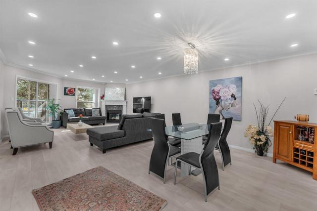 207-1500 Ostler Court  North Vancouver, BC V7G 2S2