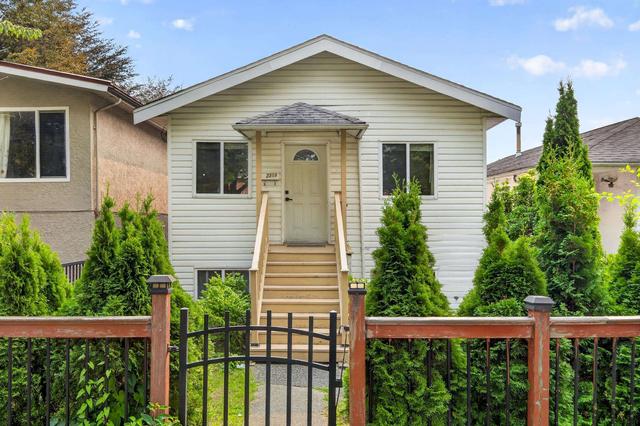 2316 Nanaimo Street  Vancouver, BC V5N 5E3