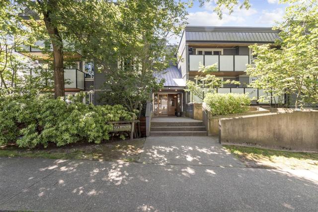 302-2328 Oxford Street  Vancouver, BC V5L 1G3
