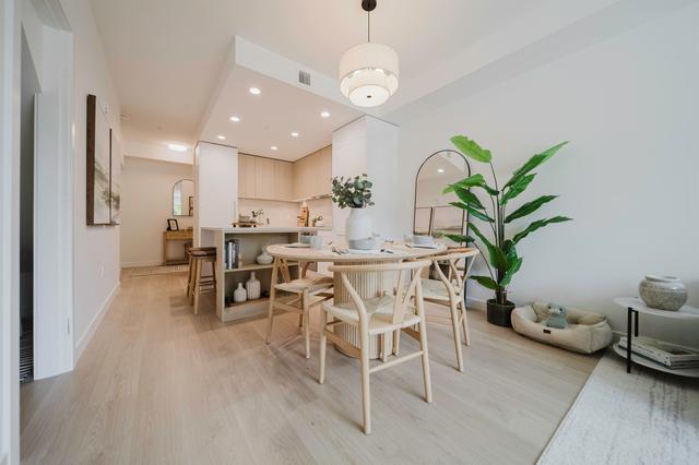 106-595 Kemsley Avenue Coquitlam, BC V3J 0T4