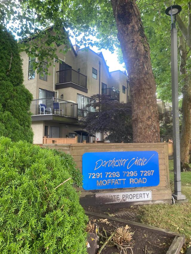 327-7295 Moffatt Road  Richmond, BC V6Y 1X9