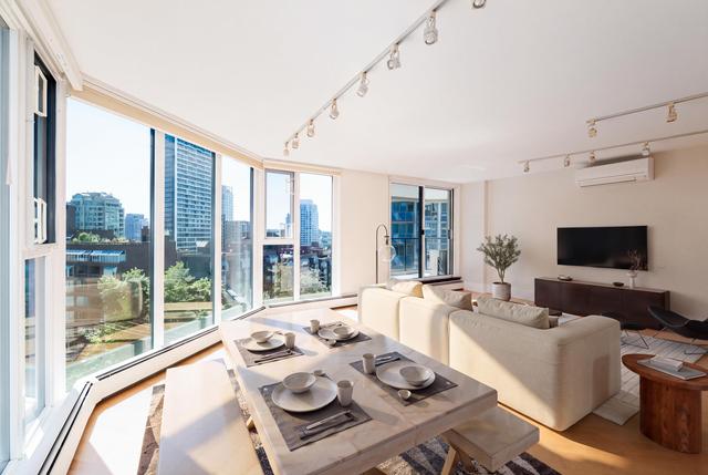 905-1010 Burnaby Street  Vancouver, BC V6E 4L8