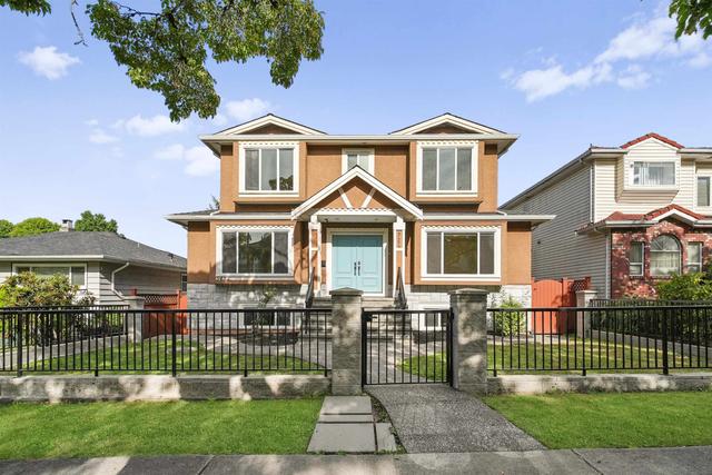 5454 Slocan St Street  Vancouver, BC V5R 2B1