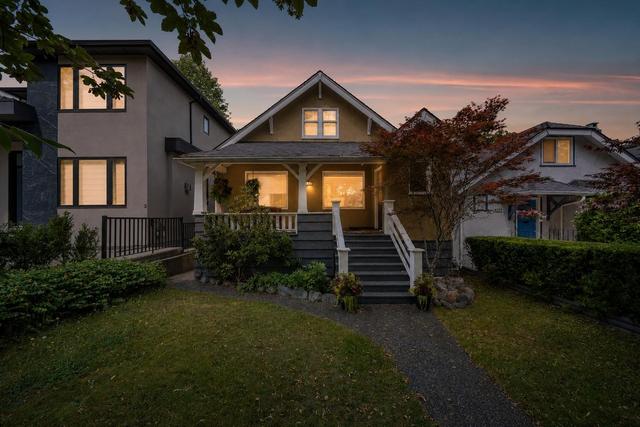 4327 12th Avenue WVancouver, BC V6R 2P9