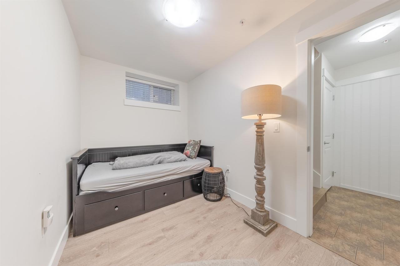 5887 Battison Street, Vancouver, BC - Indoor Photo Showing Bedroom