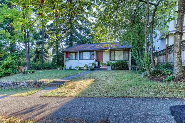 8287 Victoria Drive  Vancouver, BC V5P 4A7