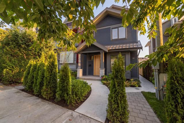 20 14th Avenue W Vancouver, BC V5Y 1W6