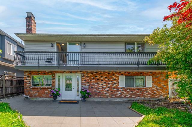3305 Worthington Drive  Vancouver, BC V5M 3X2