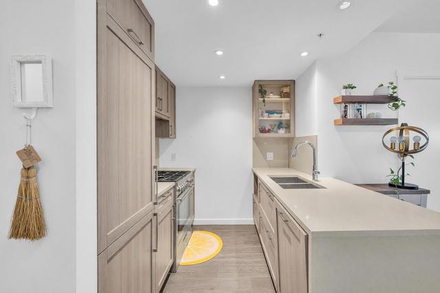 504-5598 Ormidale Street  Vancouver, BC V5R 0E5