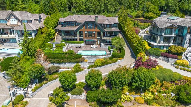 2766 Willoughby Road  West Vancouver, BC V7S 3J2