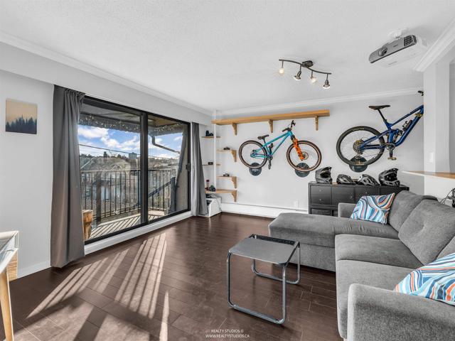 306-2222 Cambridge Street Vancouver, BC V5L 1E6