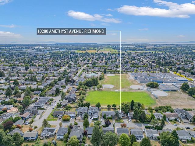 10280 Amethyst Avenue  Richmond, BC V7A 3A7