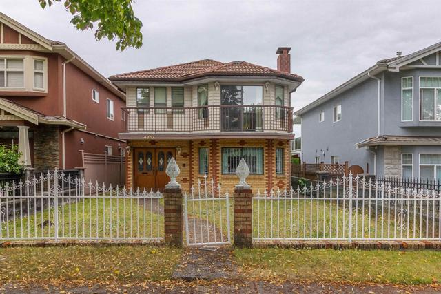 4467 Perry Street  Vancouver, BC V5N 3X6