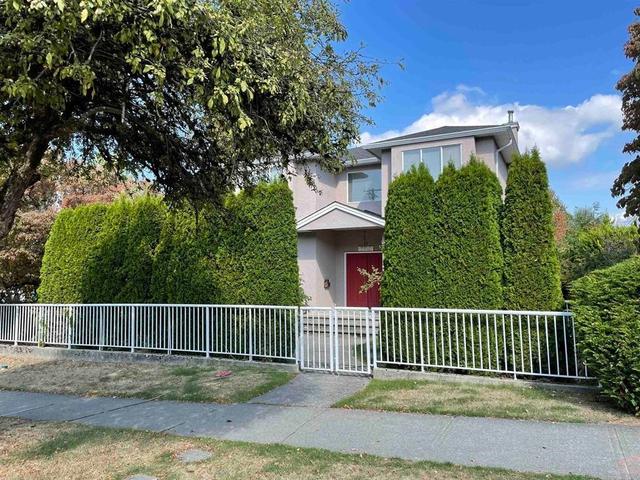 699 29th Avenue W Vancouver, BC V5Z 2J1