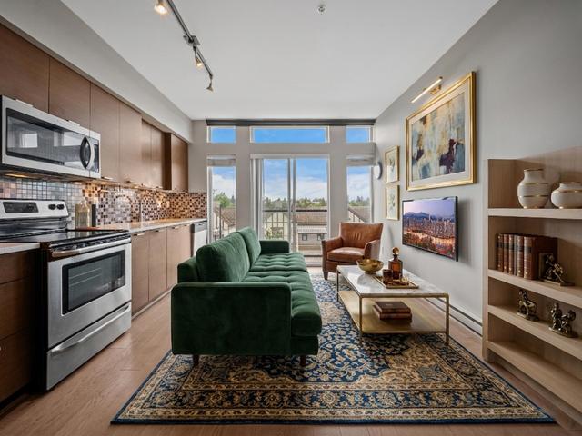 301-4372 Fraser Street  Vancouver, BC V5V 4G3