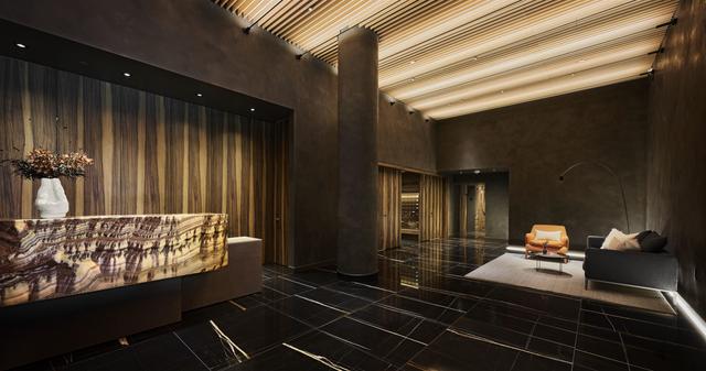 2402-1482 Robson Street  Vancouver, BC V6G 0E4