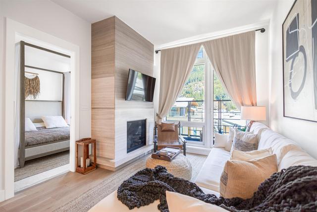 408-6687 Nelson Avenue  West Vancouver, BC V7W 2B2