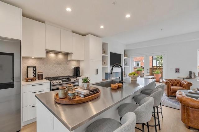 137-535 2nd Street E North Vancouver, BC V7L 1E1