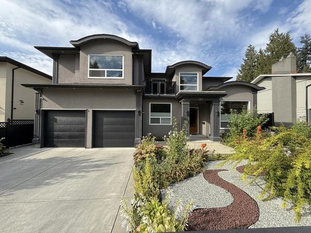 1211 Foster Avenue  Coquitlam, BC V3J 2M8