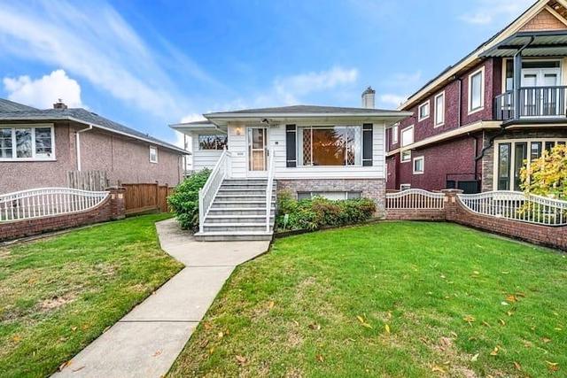 3136 53rd Avenue E Vancouver, BC V5S 1W5