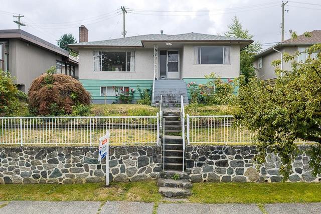 5326 Fleming Street Vancouver, BC V5P 3E9