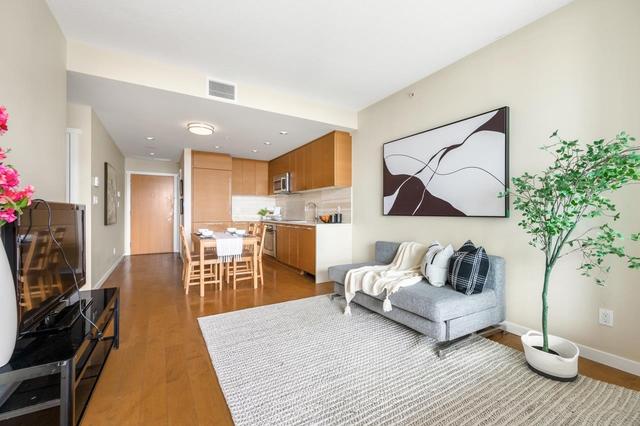 1503-5728 Berton Avenue Vancouver, BC V6S 0E5