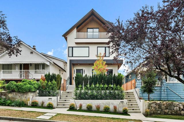 2-312 37th Avenue E Vancouver, BC V5W 1E7