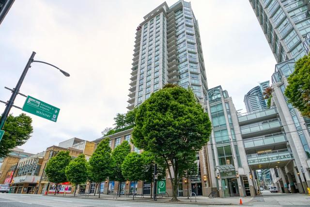 1104-565 Smithe Street Vancouver, BC V6B 0E4