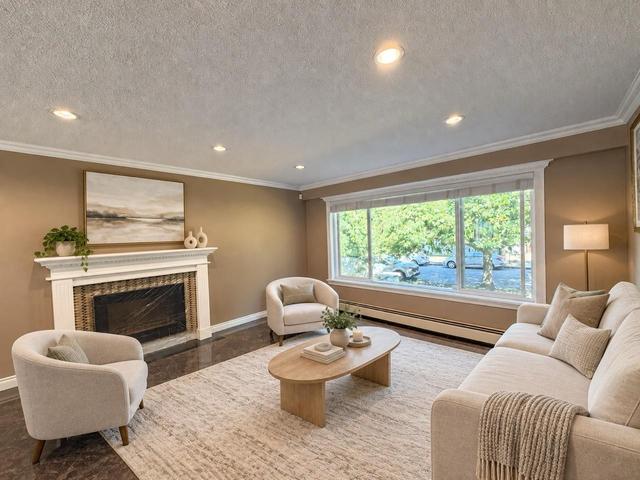 5885 Lincoln Street  Vancouver, BC V5R 4P8