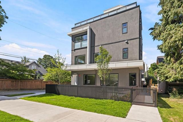 1-2511 Kitchener Street  Vancouver, BC V5K 3C7
