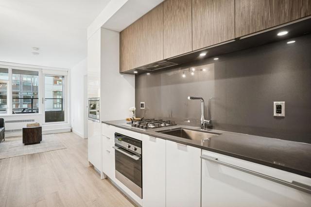 507-209 7th Avenue E Vancouver, BC V5T 0H3