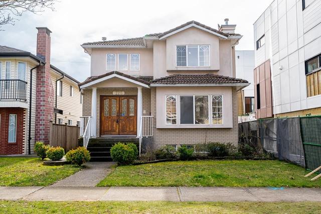 726 56th Avenue E Vancouver, BC V5X 1R9