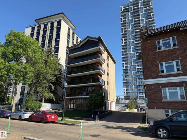 #1 11960 100 AV NW  Edmonton, AB T5K 0K5