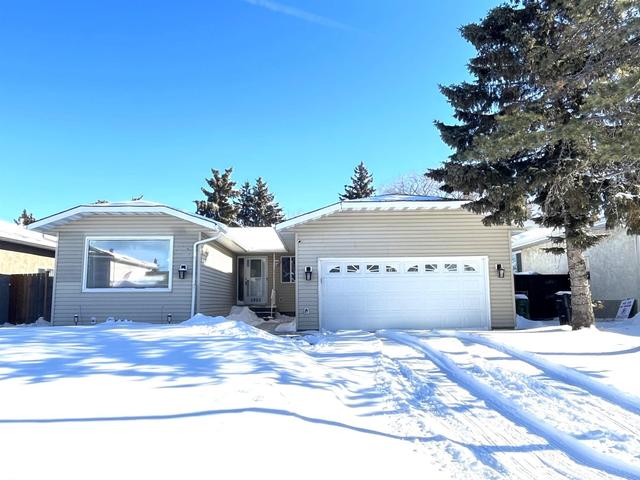 3203 74 Street NW  Edmonton, AB T6K 1J7