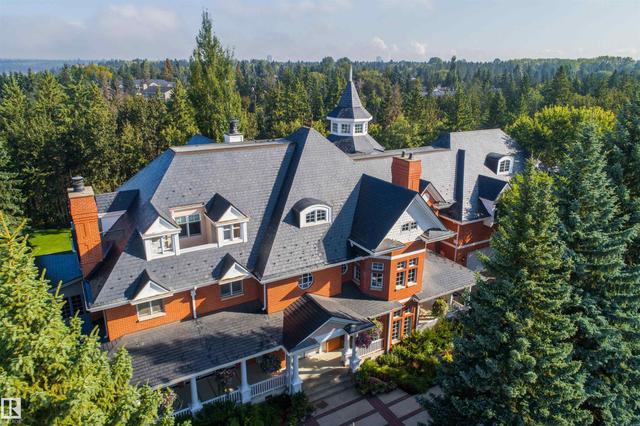 108 WESTBROOK Drive NW  Edmonton, AB T6J 2E1