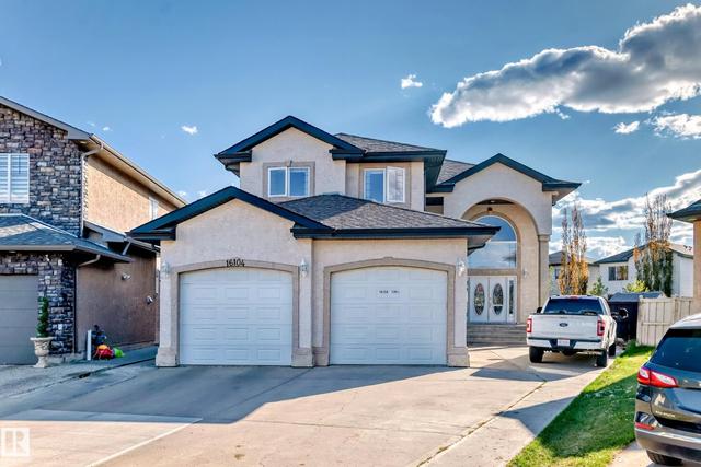 16104 136 Street NW  Edmonton, AB T5A 3V4