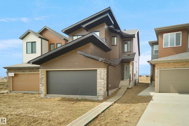 7247 182 Avenue  Edmonton, AB T5Z 0L5