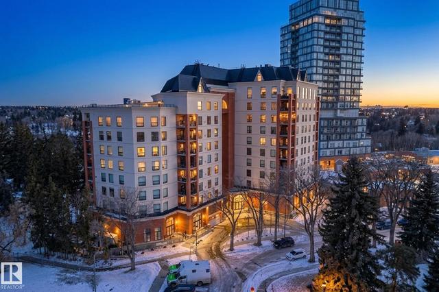307 10108 125 Street  Edmonton, AB T5N 4B6