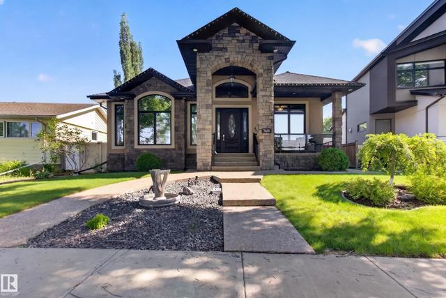 7620 98A Avenue NW  Edmonton, AB T6A 0C5