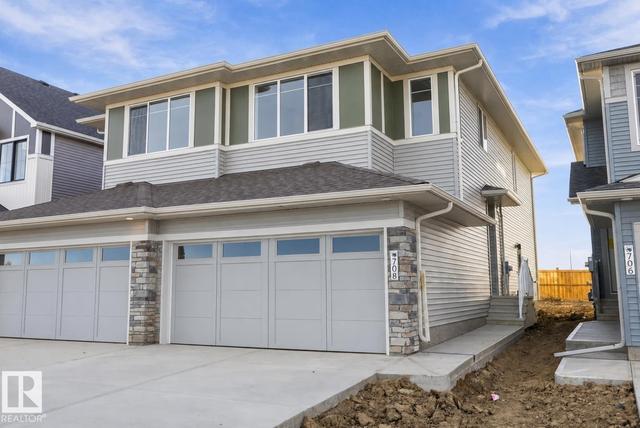 708 22 Street SW  Edmonton, AB T6T 0G9