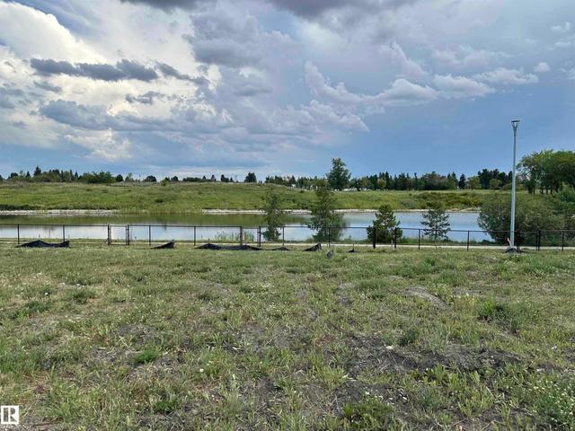 9227 156 Avenue  Edmonton, AB T5Z 0S4