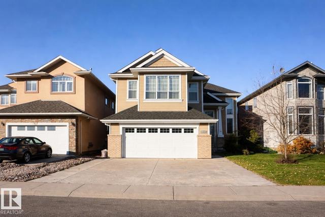 6712 18 ave SW SW  Edmonton, AB T6X 0G9