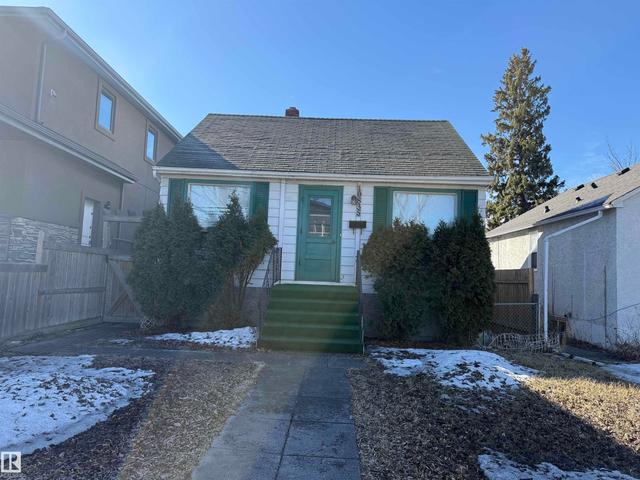 10835 73 Avenue  Edmonton, AB T6E 1C8