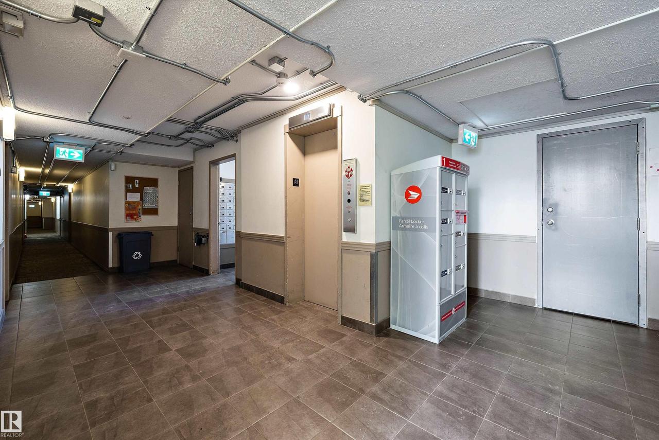 #320 8604 Gateway Bv Nw, Edmonton, AB - Indoor